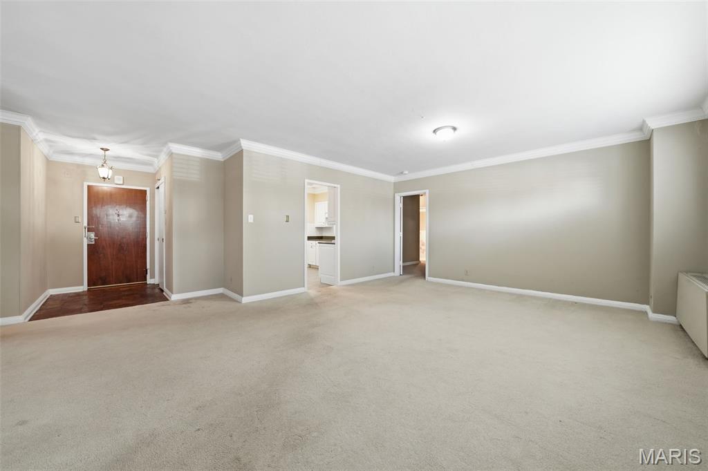 900 S Hanley Road Unit: 1D