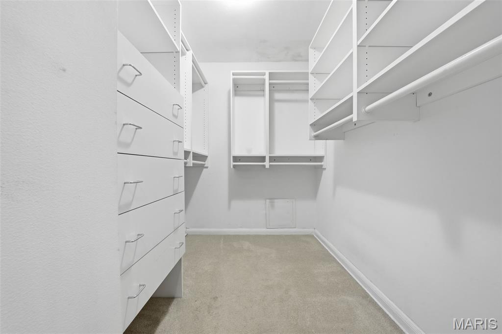 900 S Hanley Road Unit: 1D