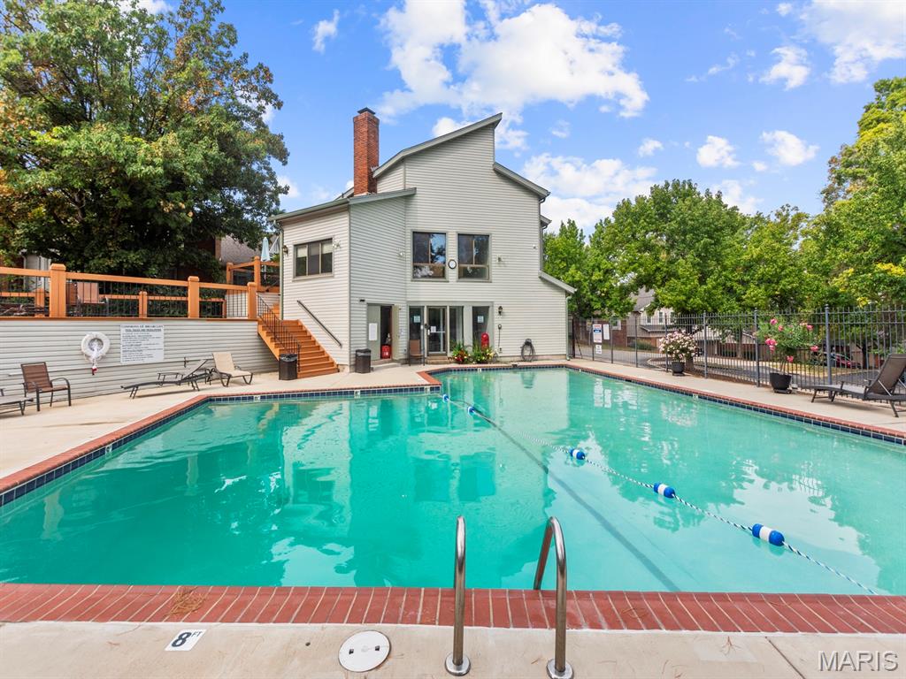 10939 Vauxhall Drive