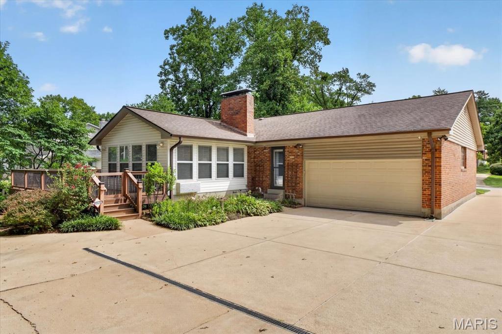 1331 Lockett Lane