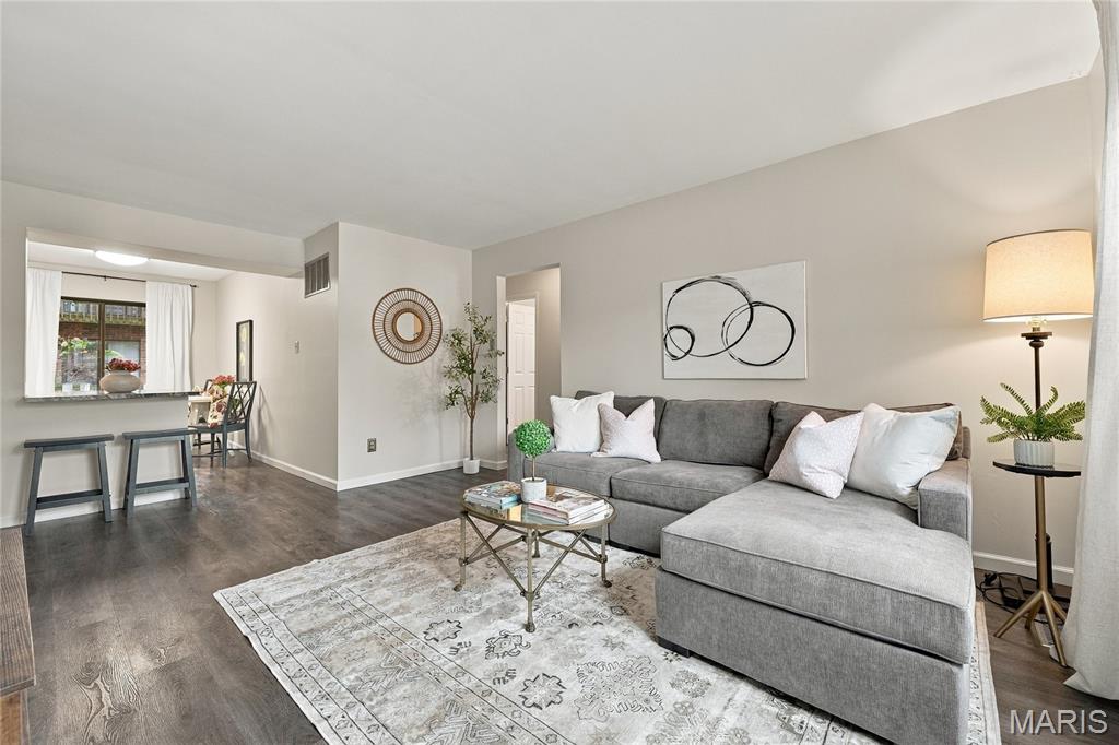 439 S Clay Avenue Unit: 4