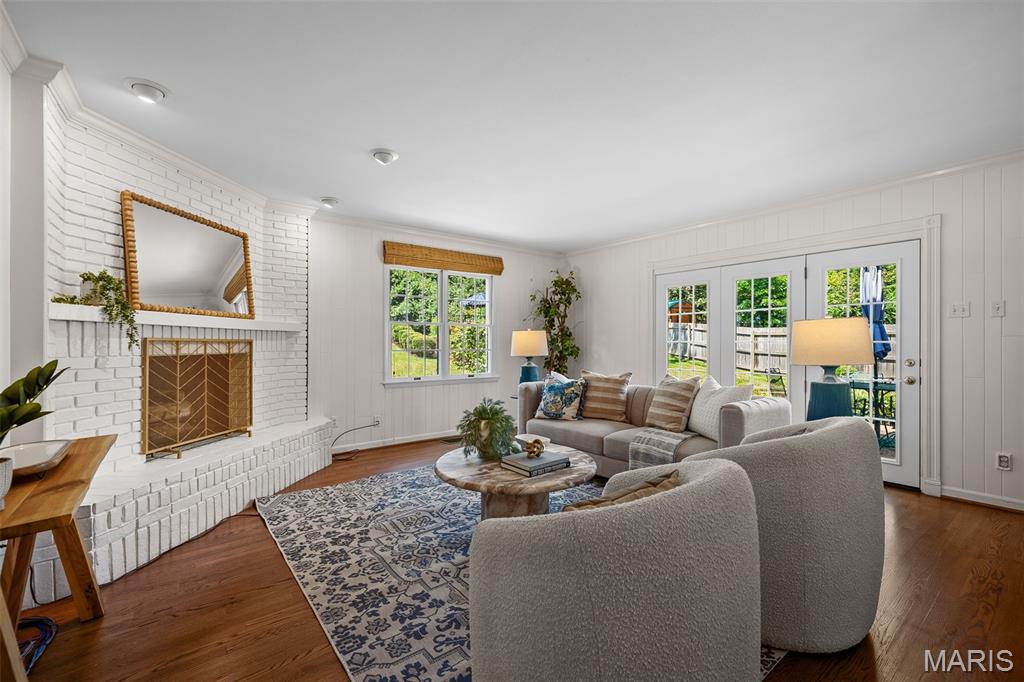 1289 Lay Road