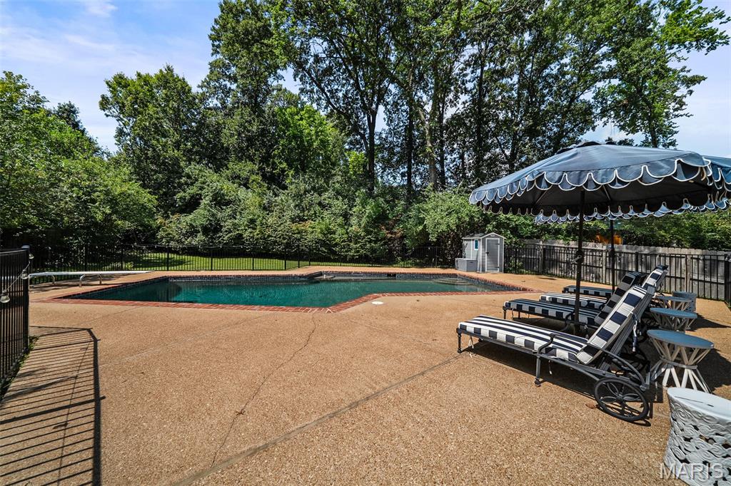 1289 Lay Road