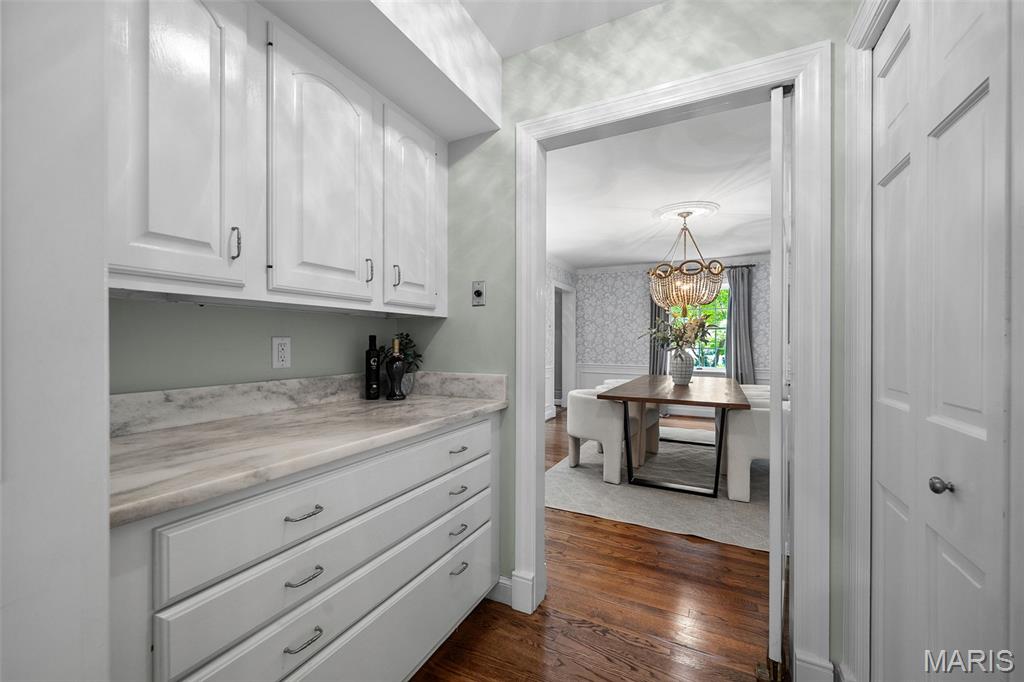 1289 Lay Road
