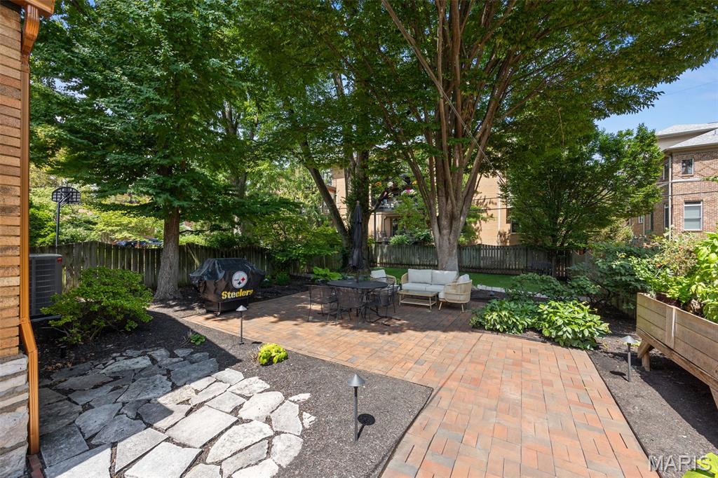 7307 Northmoor Drive
