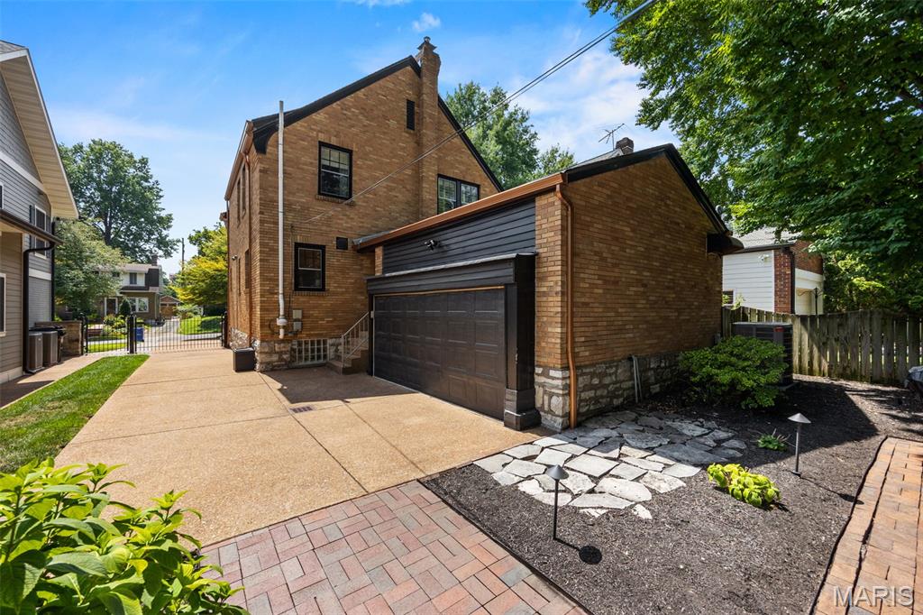 7307 Northmoor Drive