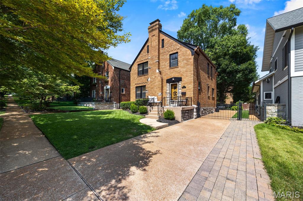 7307 Northmoor Drive