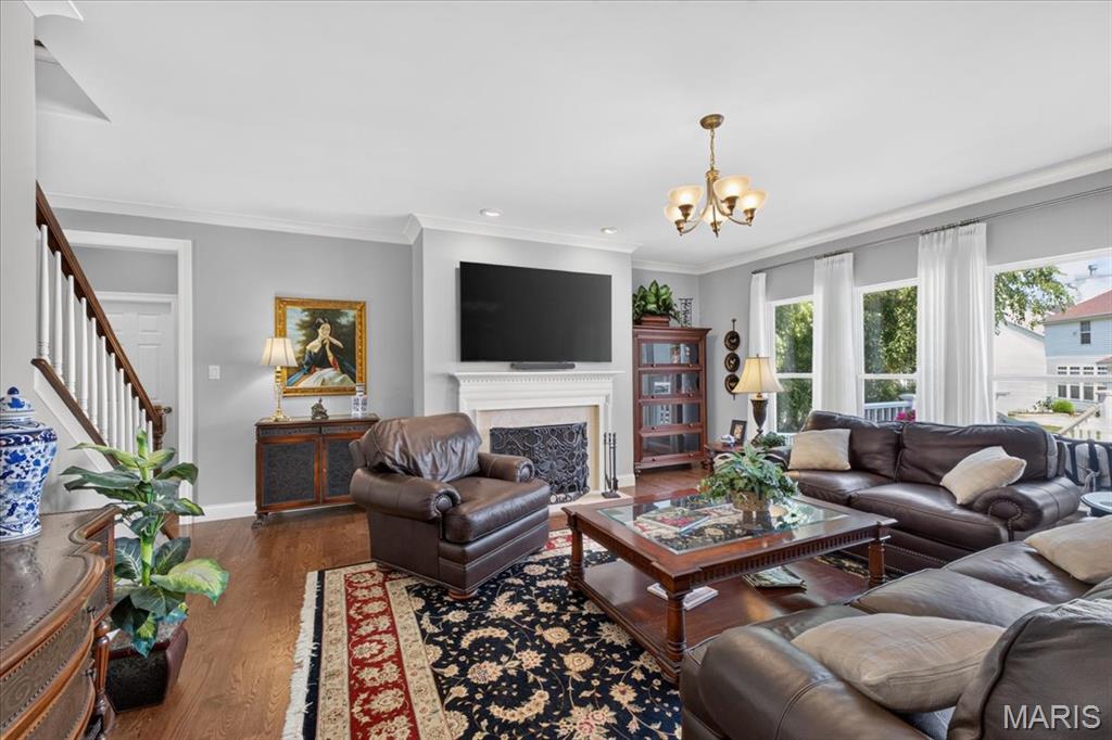 1487 Fenway Drive