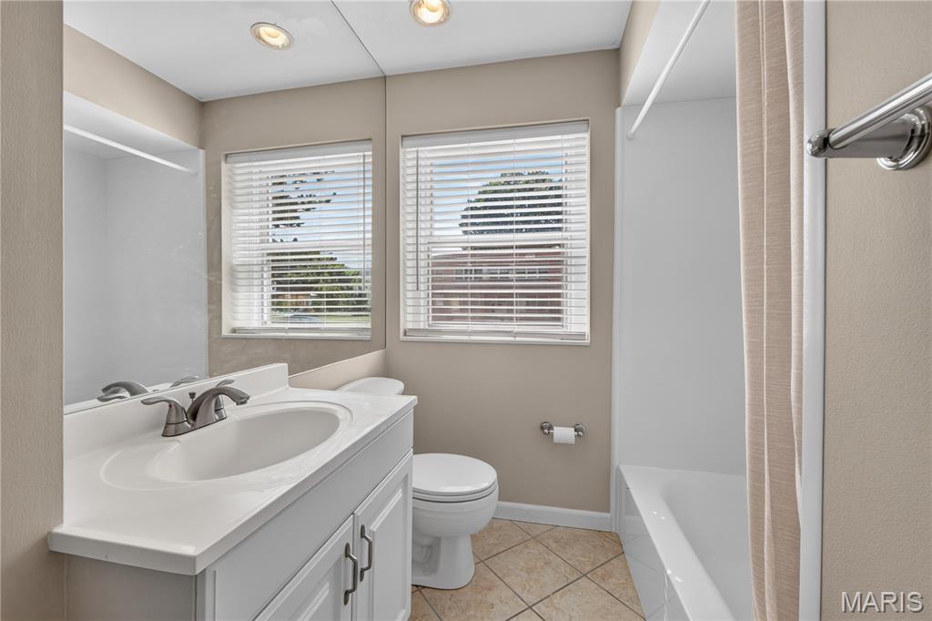 5 Delcrest Court Unit: 101