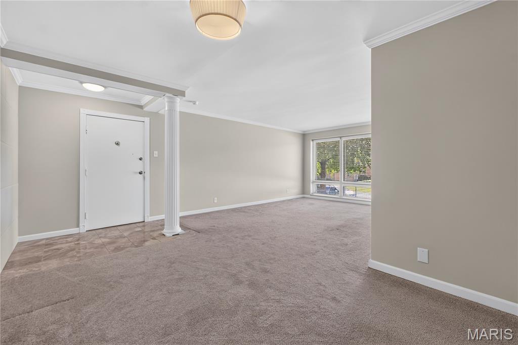5 Delcrest Court Unit: 101