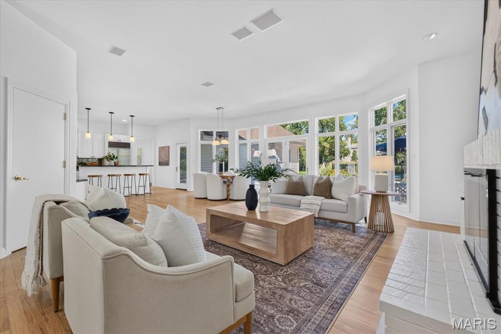 5 Outer Ladue Drive