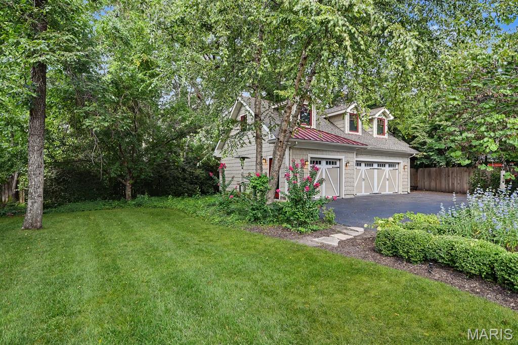 111 Edwin Avenue