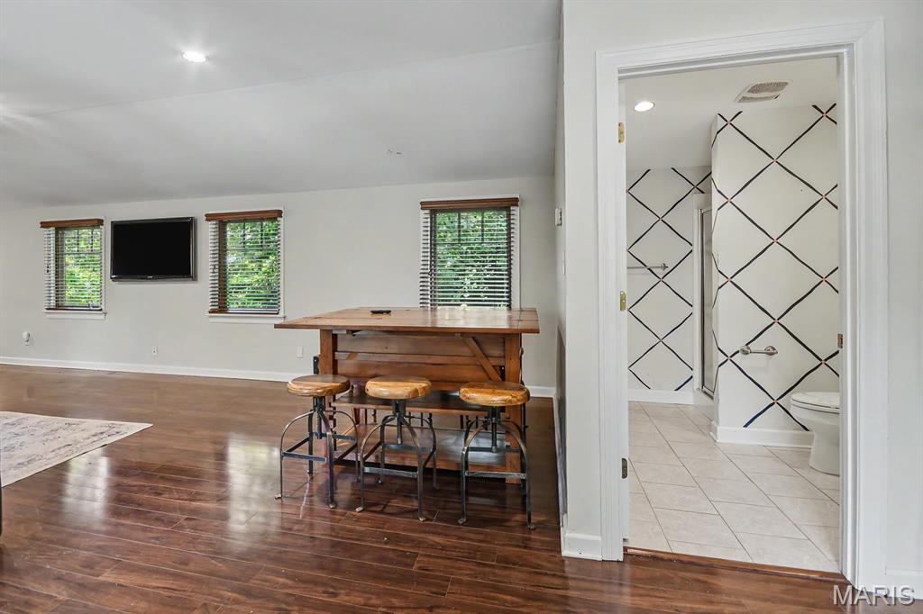 111 Edwin Avenue