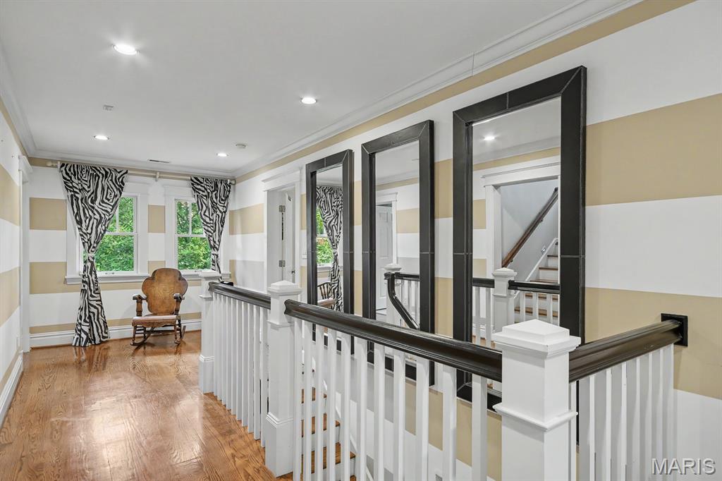 111 Edwin Avenue