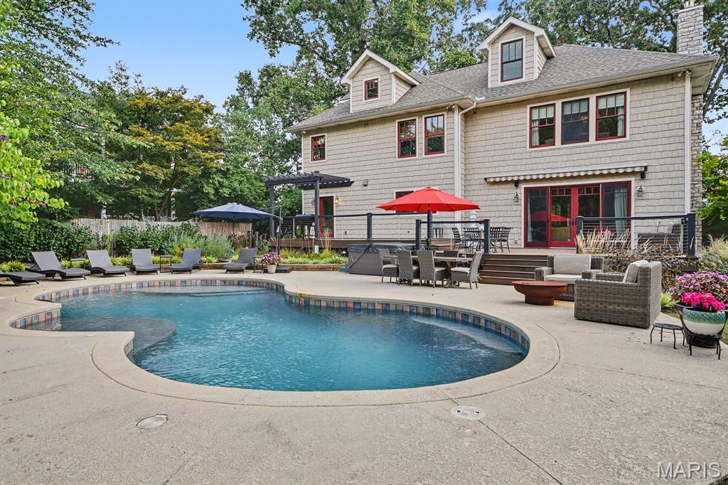 111 Edwin Avenue