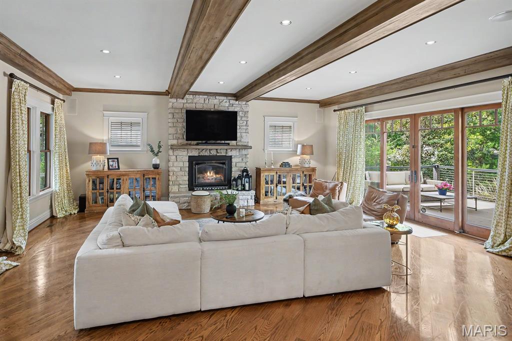 111 Edwin Avenue
