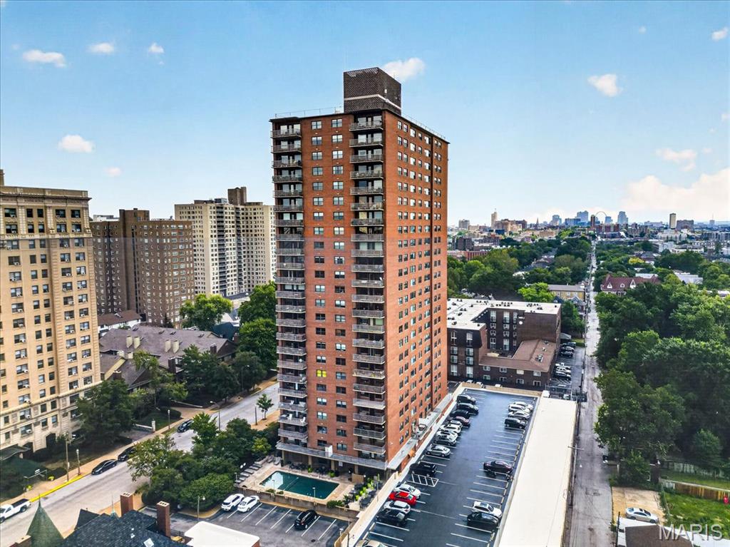 4466 W Pine Boulevard Unit: 14C