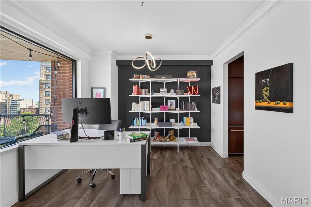 4466 W Pine Boulevard Unit: 14C