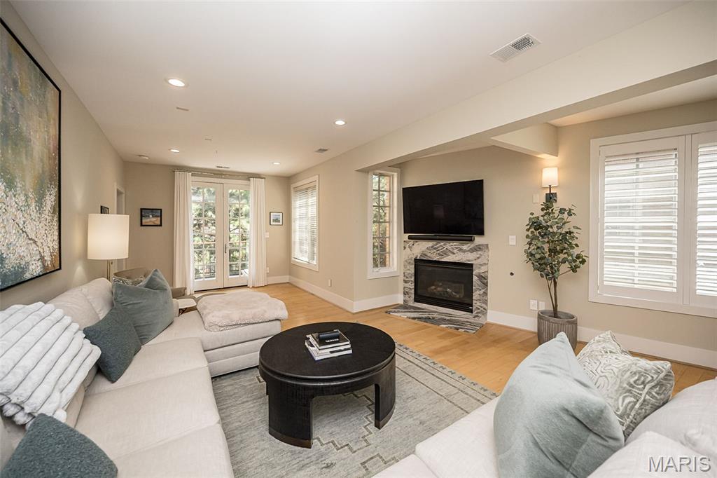 31 Brighton Way Unit: 2B
