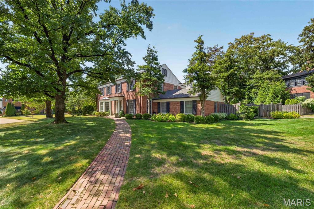 8001 Watkins Drive