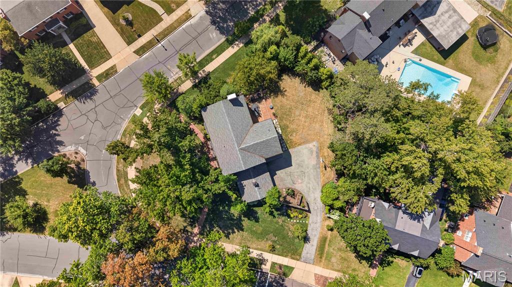 8001 Watkins Drive