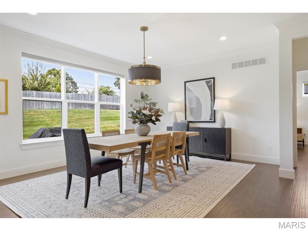 545 Long Acres Lane