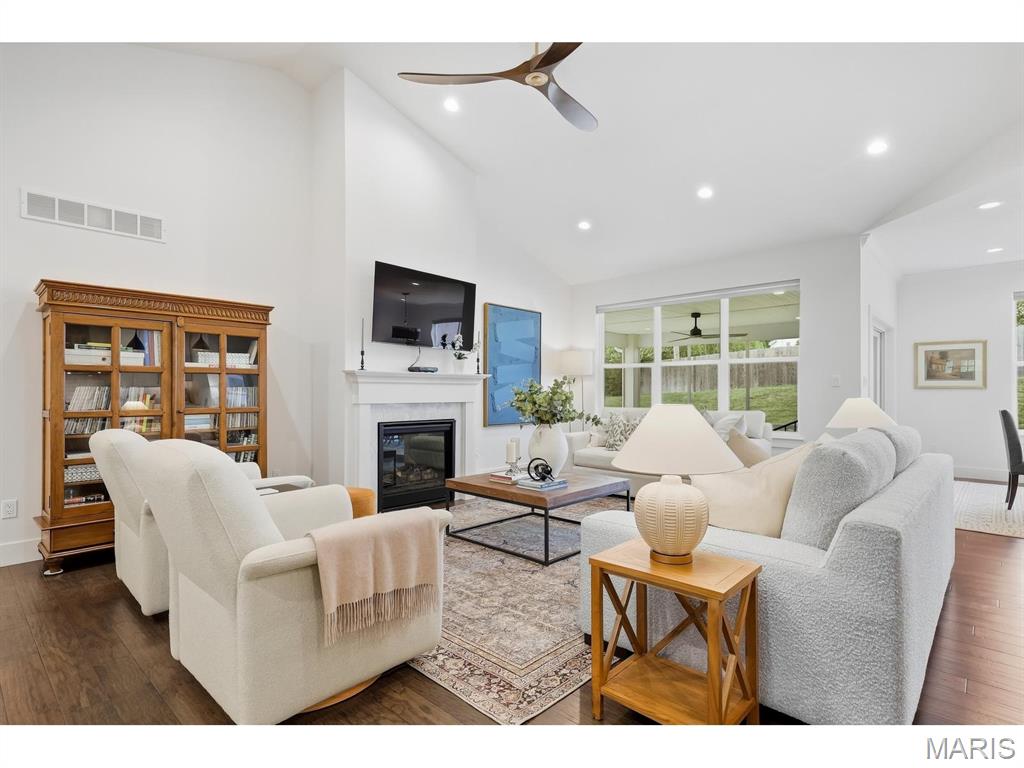 545 Long Acres Lane