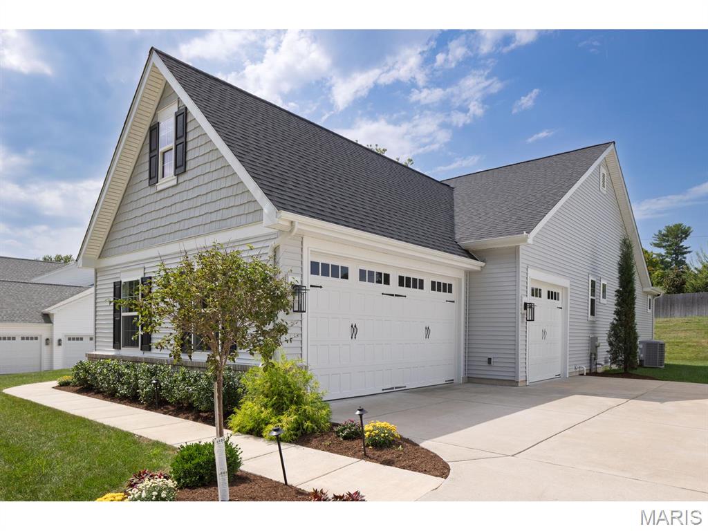 545 Long Acres Lane