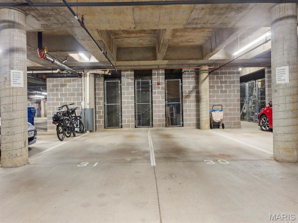 540 North and South Unit: 204