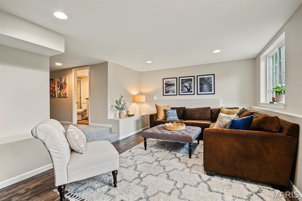 10 Southridge Drive