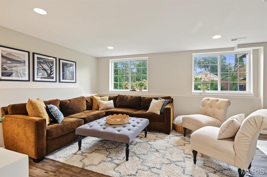 10 Southridge Drive