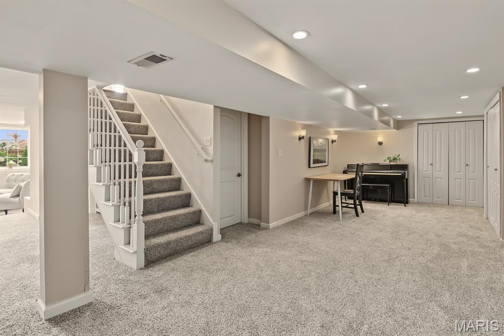 10 Southridge Drive