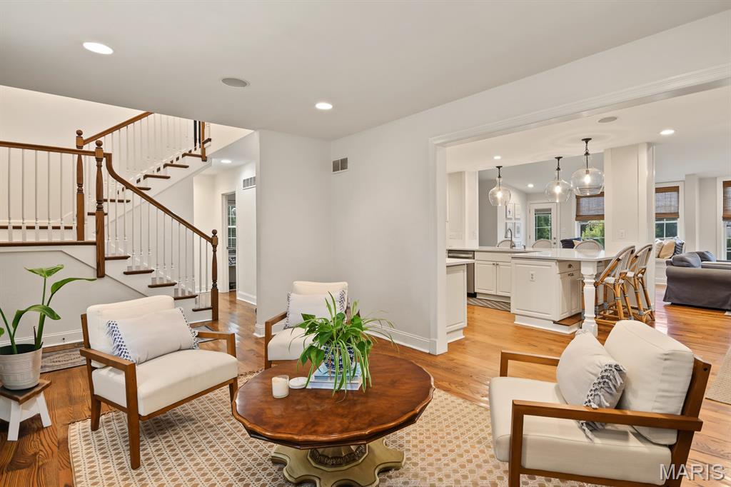 10 Southridge Drive