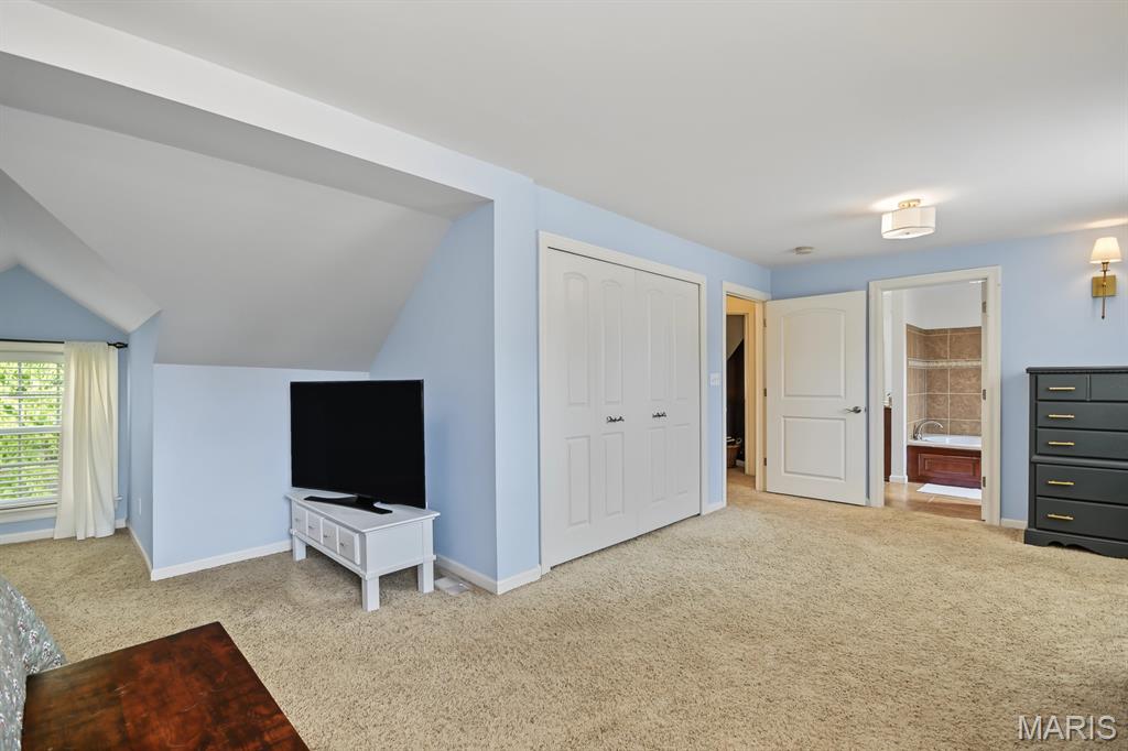 10 Southridge Drive