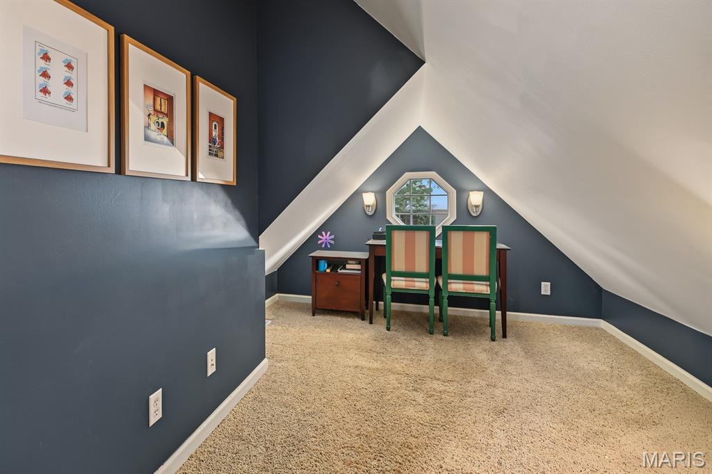 10 Southridge Drive