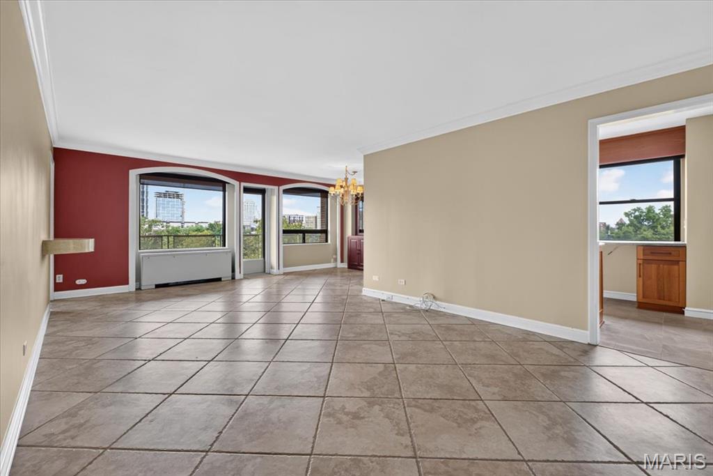 4466 W Pine Boulevard Unit: 8C