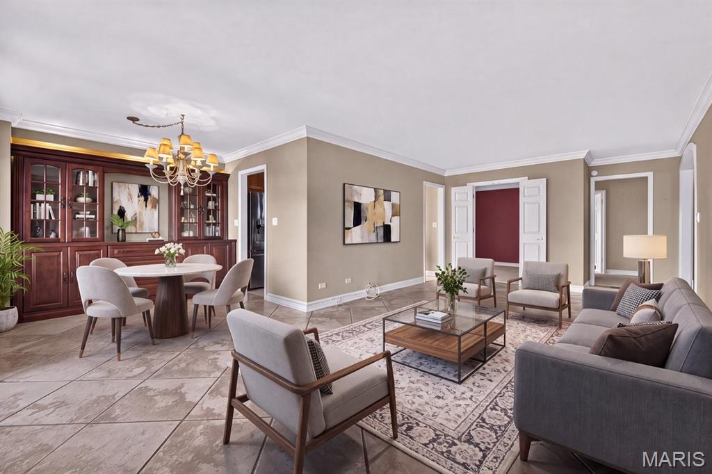 4466 W Pine Boulevard Unit: 8C