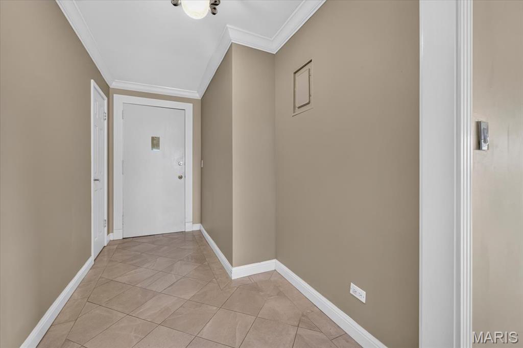 4466 W Pine Boulevard Unit: 8C