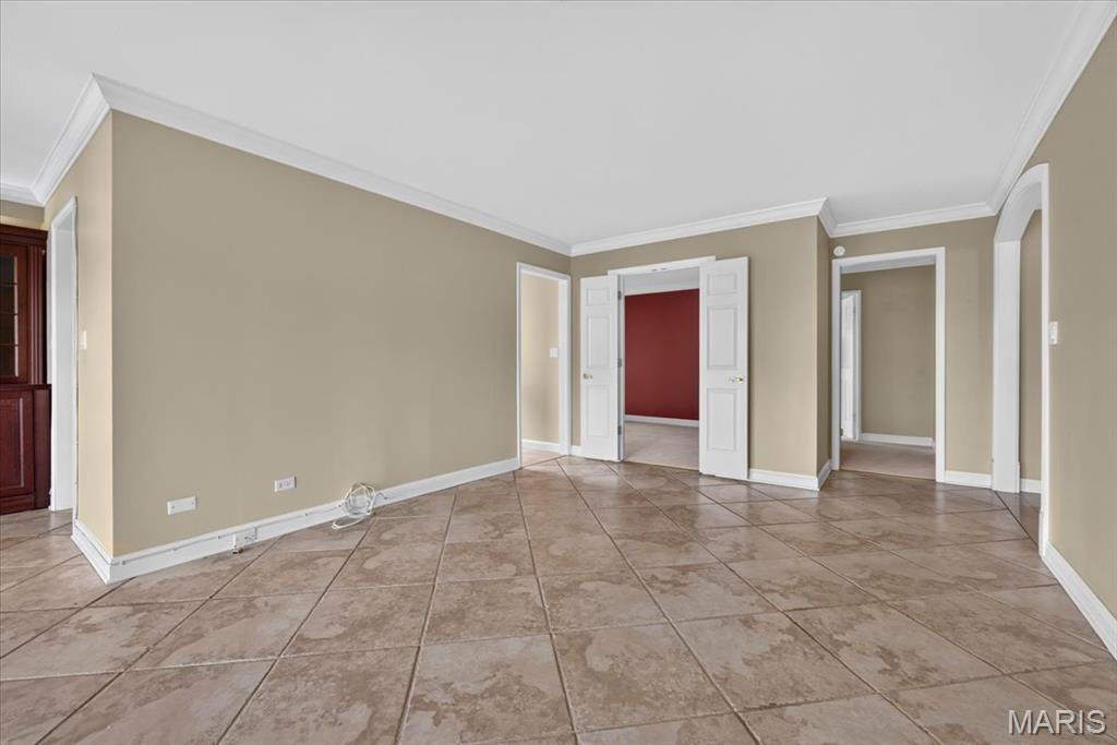 4466 W Pine Boulevard Unit: 8C