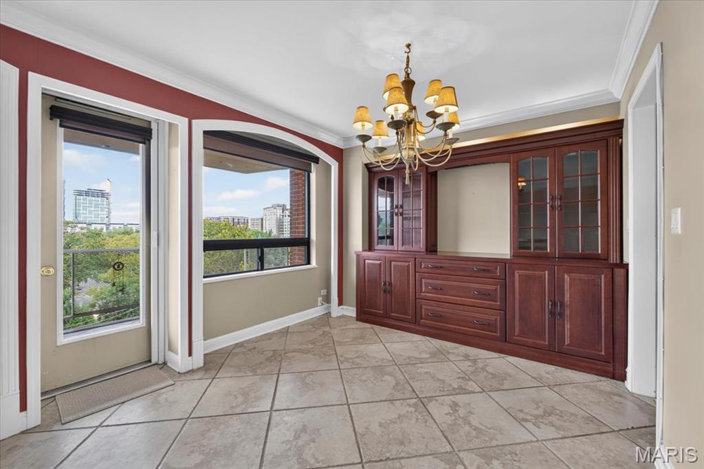 4466 W Pine Boulevard Unit: 8C