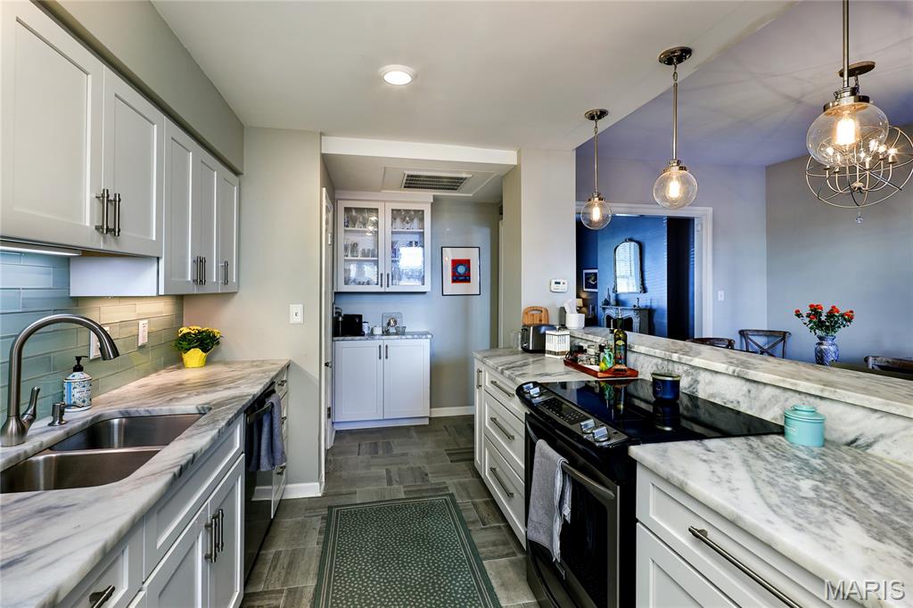 4943 Laclede Avenue Unit: 1W