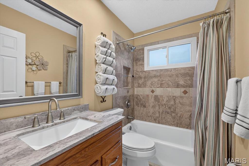 2057 Setters Hill Court