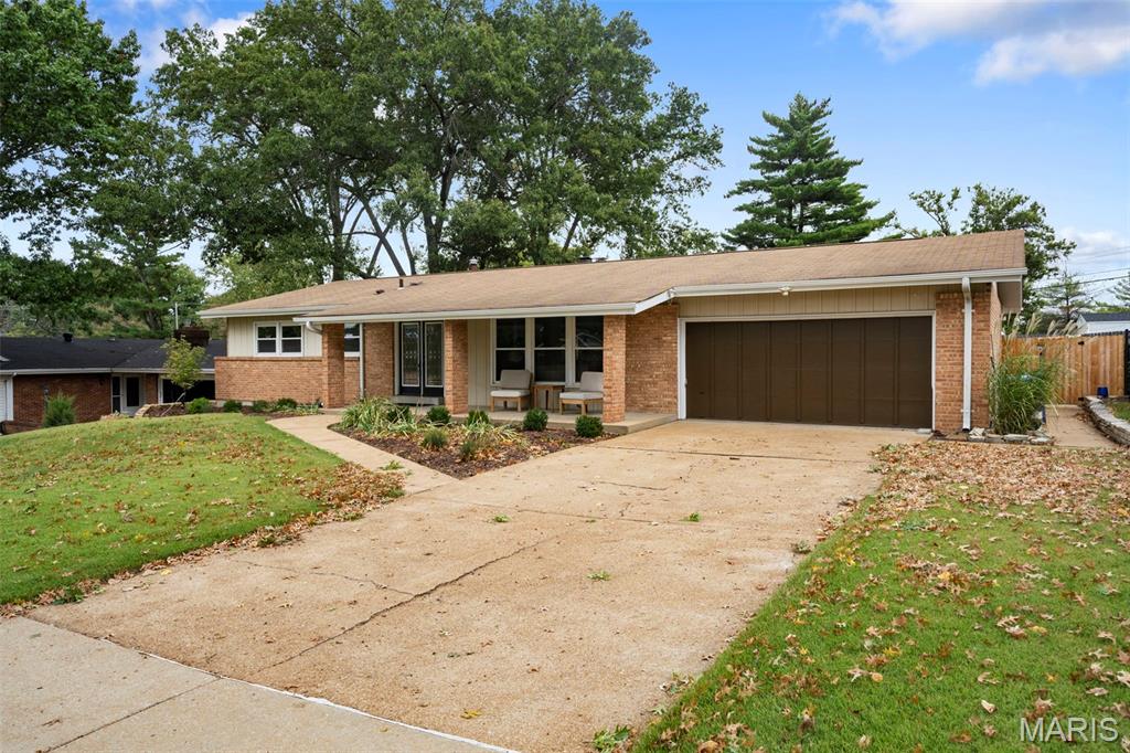 1224 Bonheur Drive