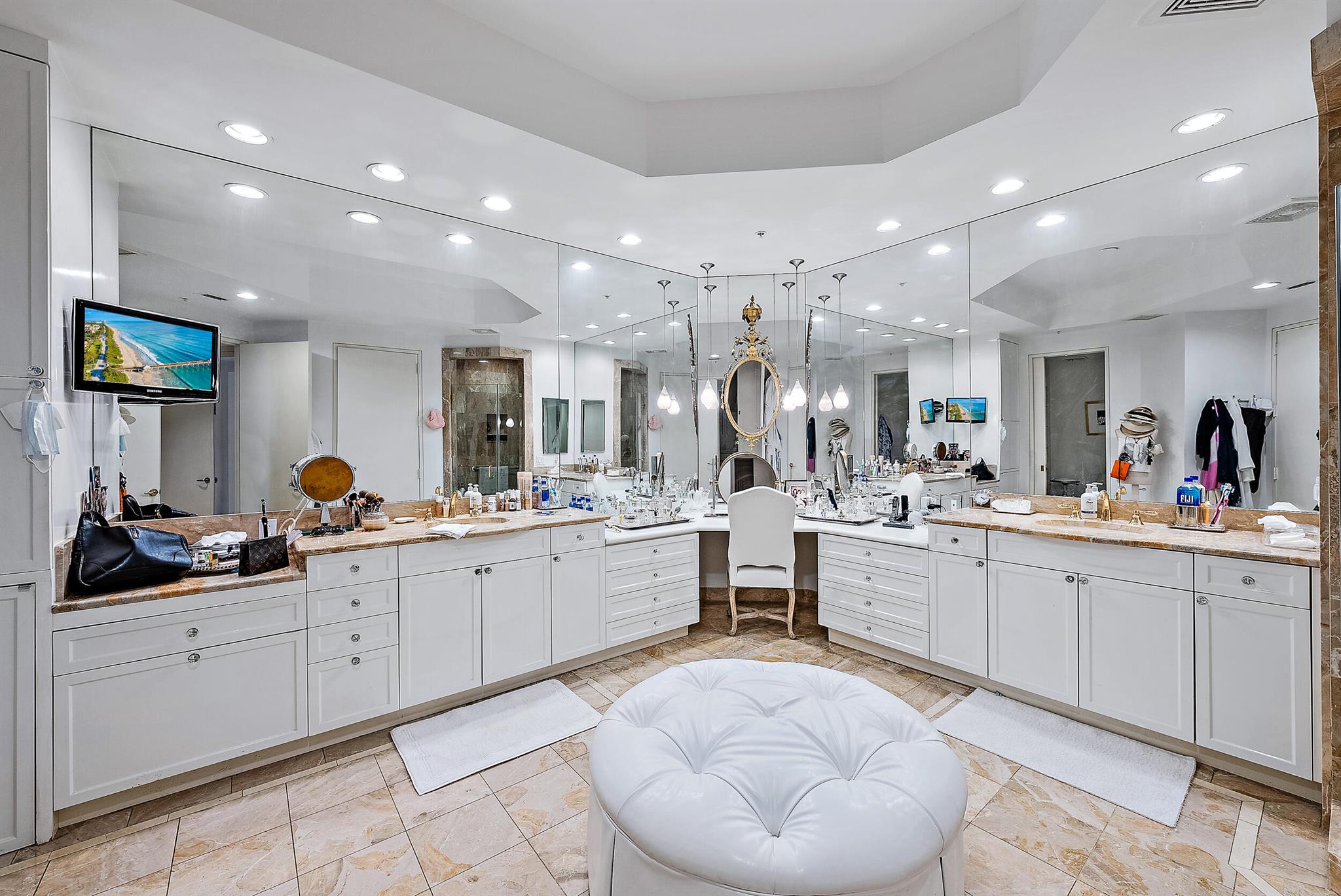 622 N Flagler Drive 803