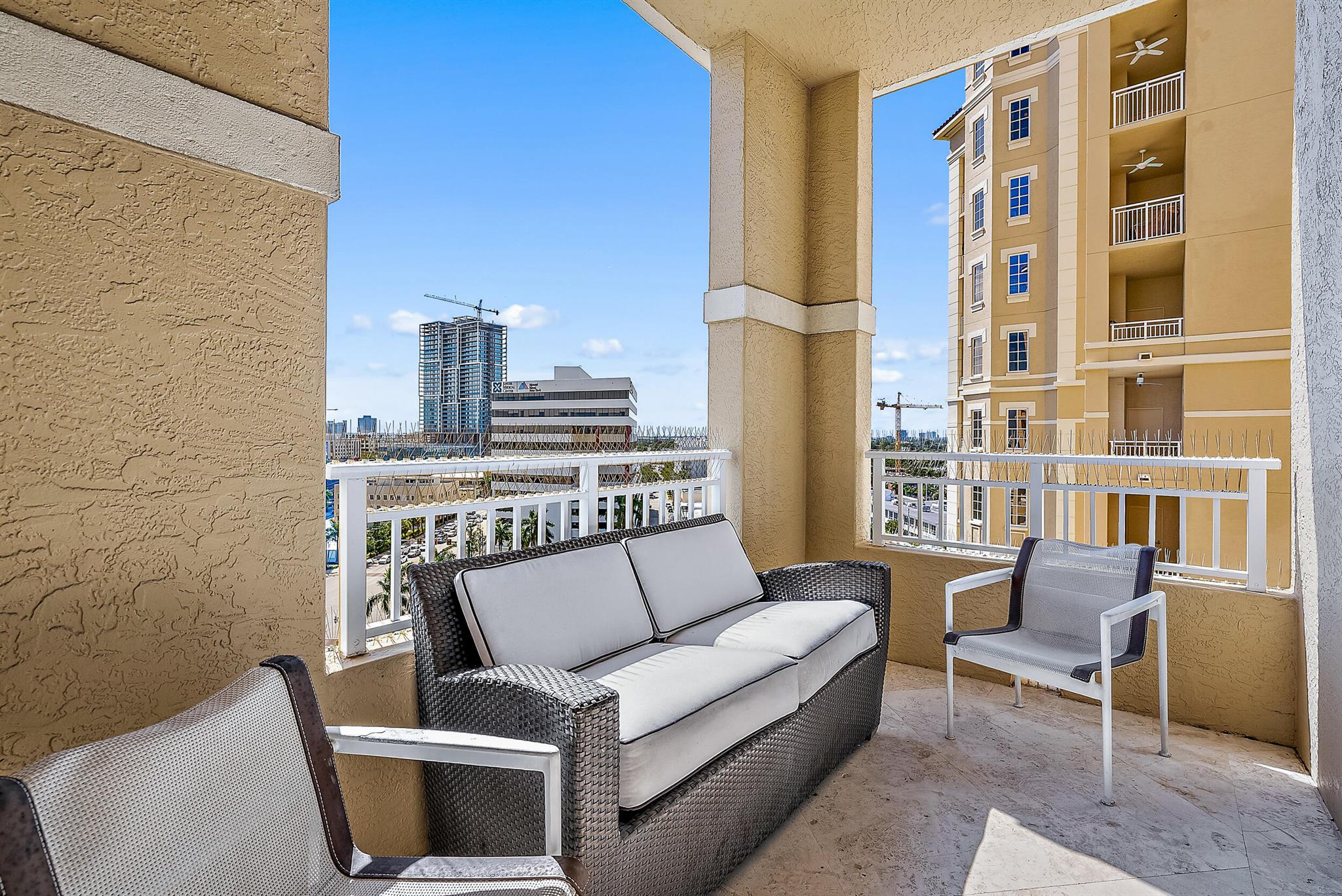 622 N Flagler Drive 803