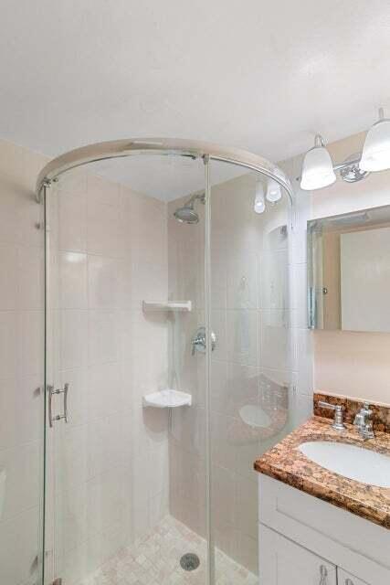 139 Sunrise Avenue 4090