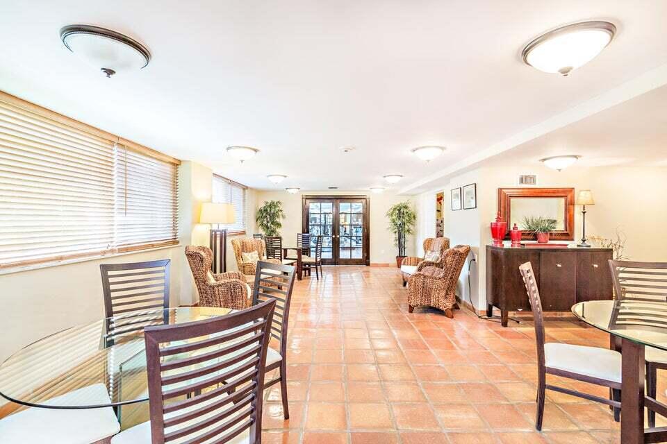 139 Sunrise Avenue 4090