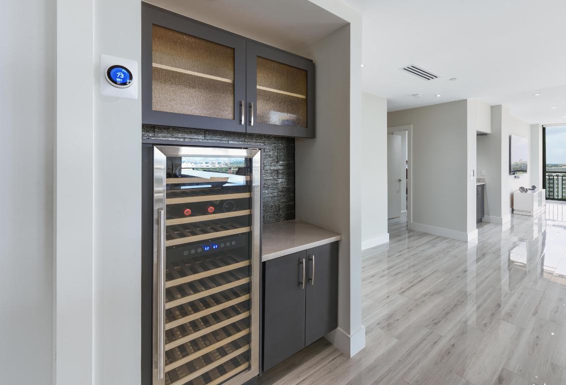 2427 Presidential Way Ph3