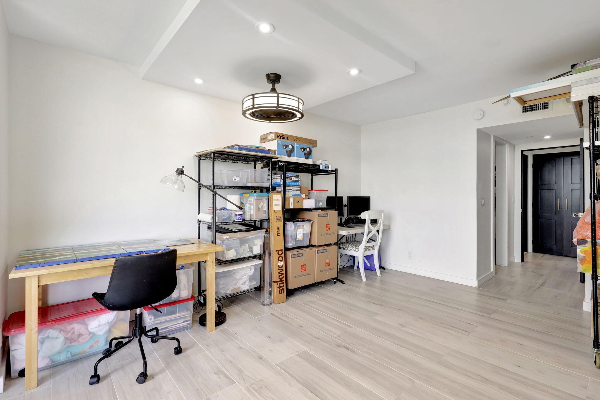 2427 Presidential Way 802