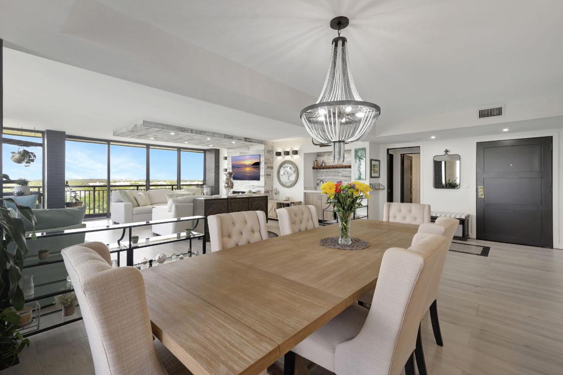 2427 Presidential Way 802